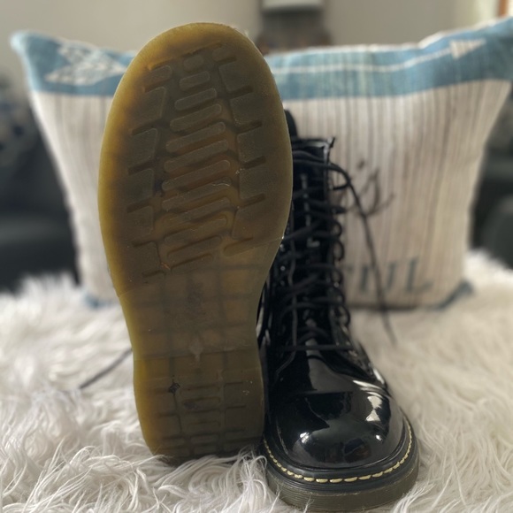 Black chunky boots from Charlotte Russe - Picture 4 of 5